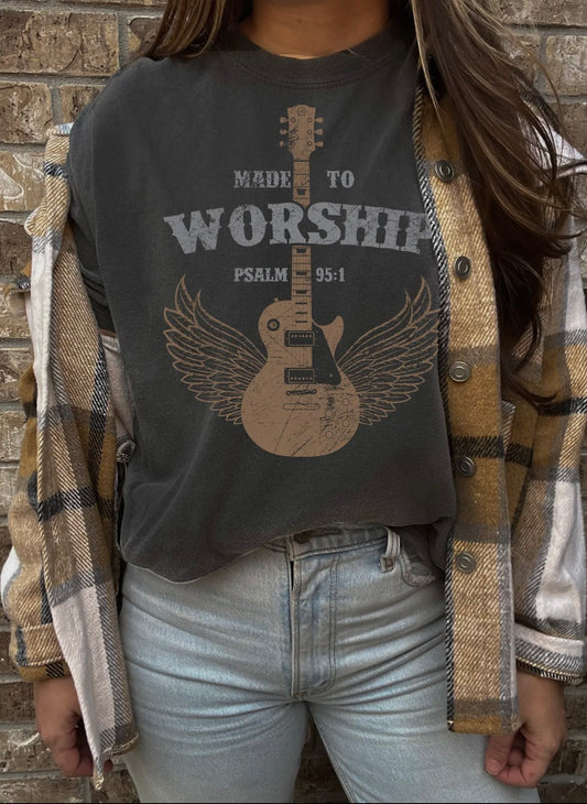 Made to Worship Graphic Tee