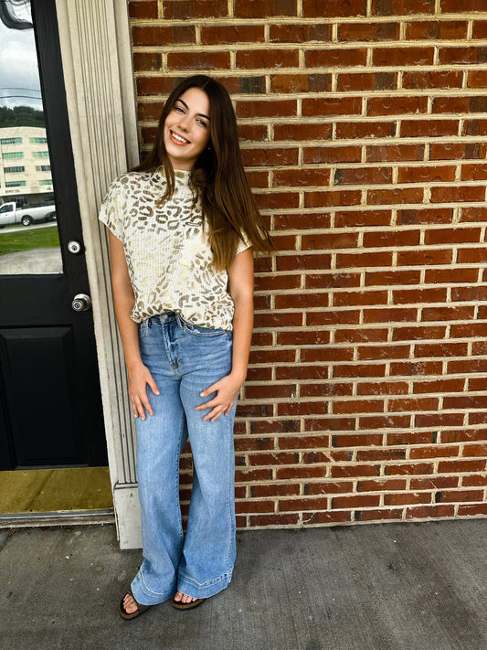 Metallic Leopard sleeveless Sweater