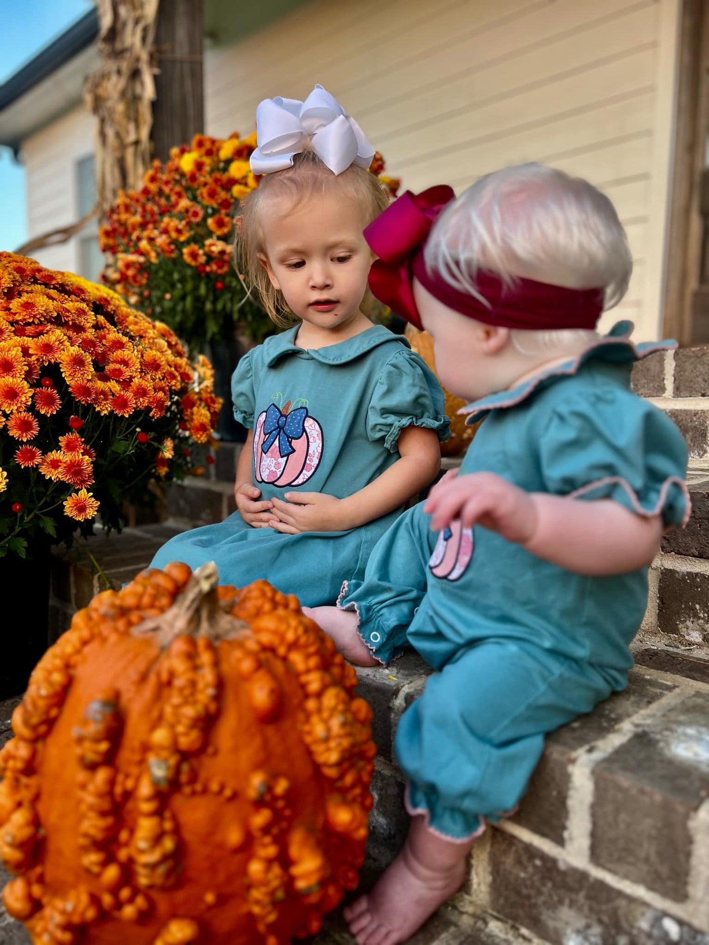 Pumpkin appliqué legging set